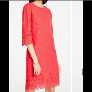 NWT ANN TAYLOR eyelet shift dress in color hot hibiscus women’s size 0